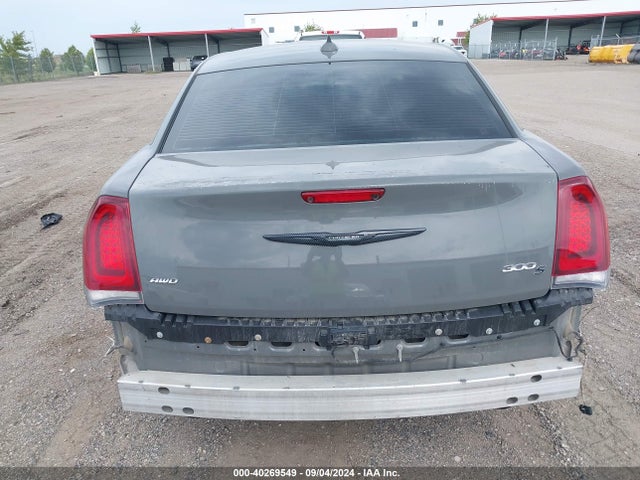 2C3CCAGG4JH160901 Chrysler 300 300s Awd