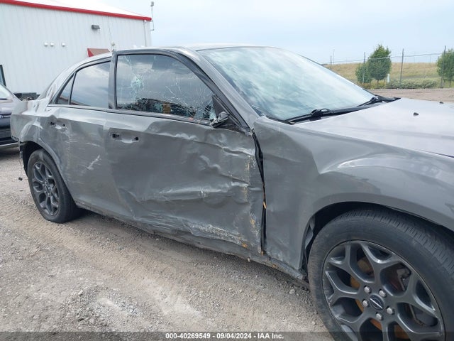 2C3CCAGG4JH160901 Chrysler 300 300s Awd
