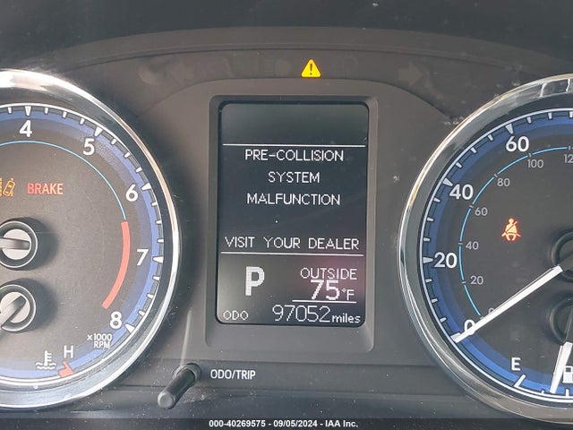 Toyota COROLLA LE 2017 5YFBURHE2HP642349 Image 15