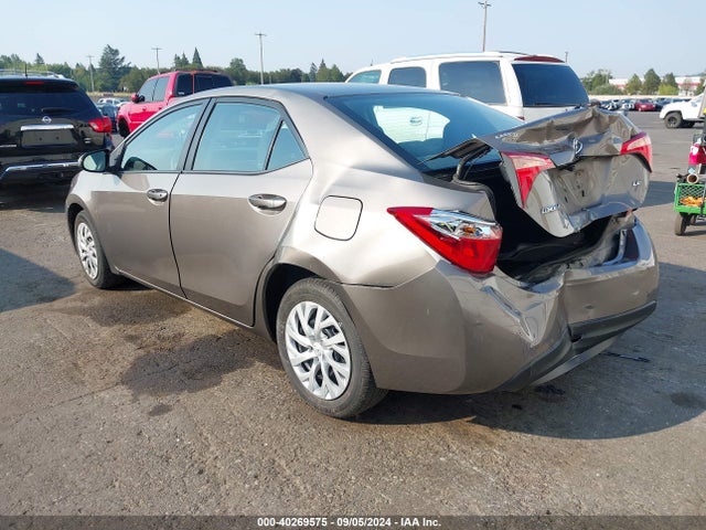 Toyota COROLLA LE 2017 5YFBURHE2HP642349 Image 3