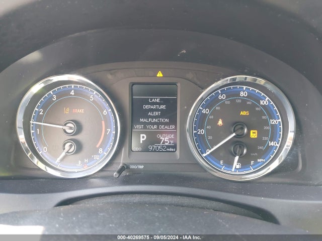 Toyota COROLLA LE 2017 5YFBURHE2HP642349 Image 7