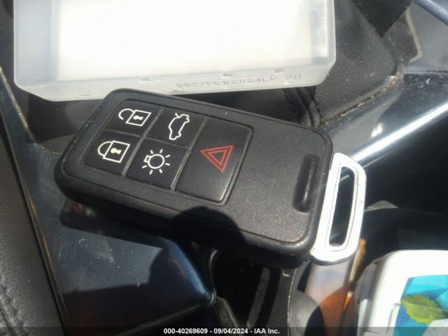 YV140MEK8F1249047 Volvo V60 T5 Premier