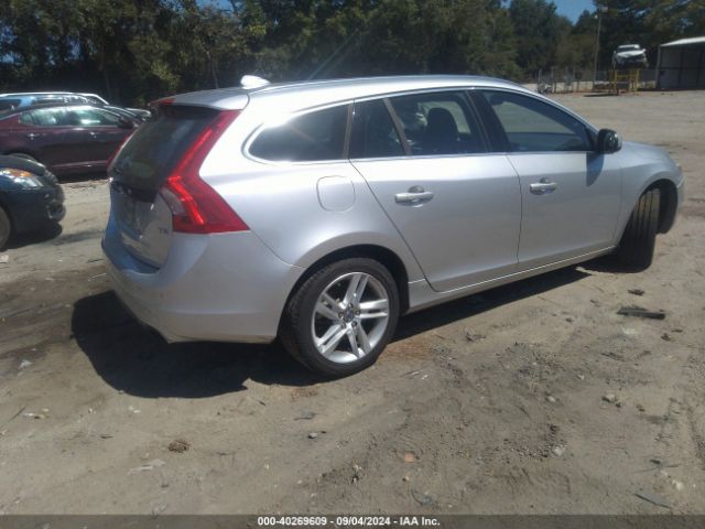 YV140MEK8F1249047 Volvo V60 T5 Premier