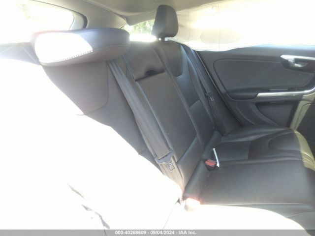 YV140MEK8F1249047 Volvo V60 T5 Premier