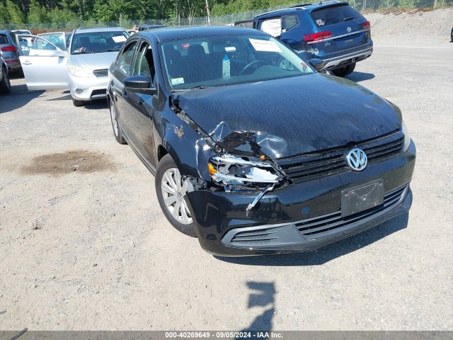3VW2K7AJXEM312766 Volkswagen Jetta 2.0l S