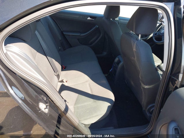 3VW2K7AJXEM312766 Volkswagen Jetta 2.0l S
