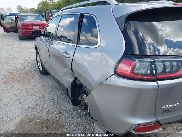 1C4PJMCB0KD213817 Jeep Cherokee Latitude 4x4