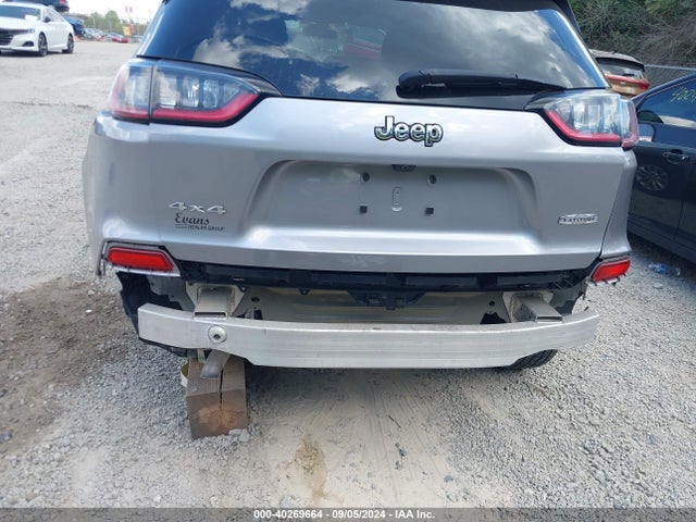 1C4PJMCB0KD213817 Jeep Cherokee Latitude 4x4