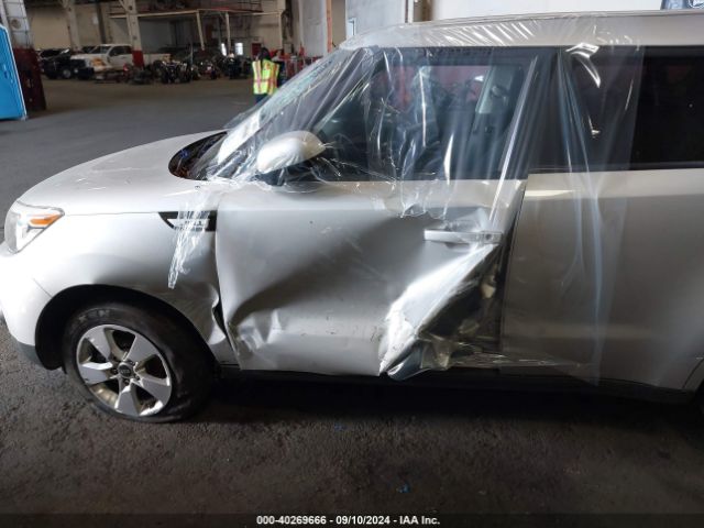 KNDJN2A22J7561178 KIA Soul