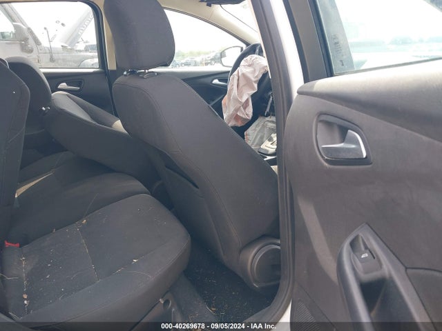 Ford FOCUS SE 2016 1FADP3K24GL386823 Image 8