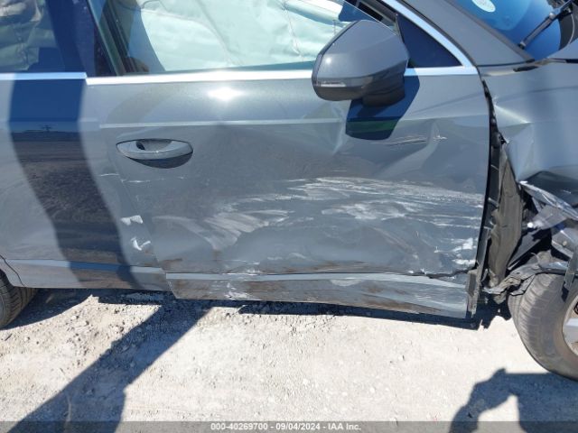WA1BECF31K1081837 Audi Q3 2.0t Premium