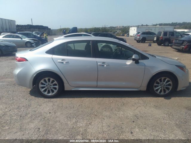 JTDVPMAE2MJ132910 Toyota COROLLA LE