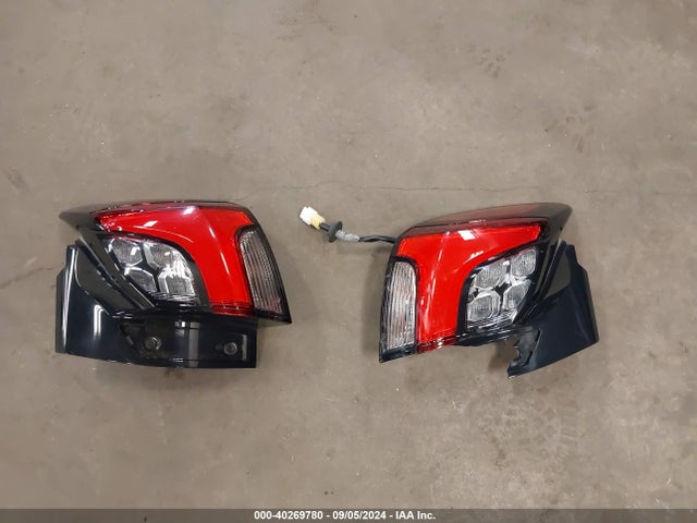 JA4ARUAU1NU010856 Mitsubishi Outlander Sport 2.0 Be Awc/2.0 Es Awc/2.0 Le Awc/2.0 Se Awc/2.0 Se Special Edition Awc