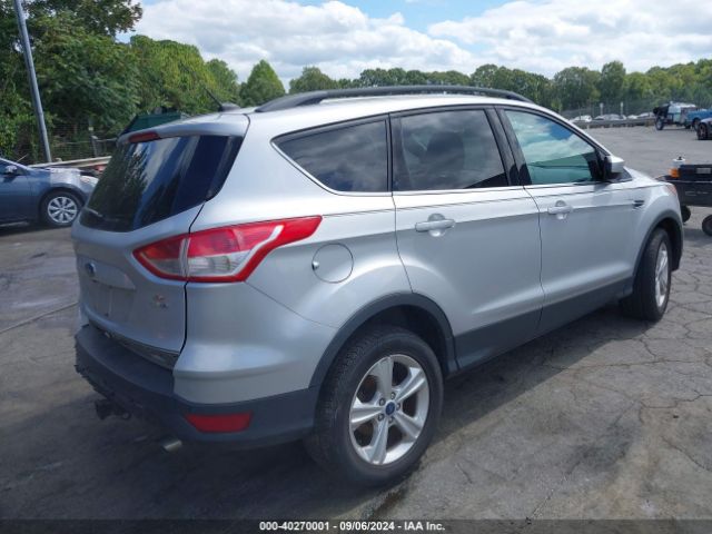 1FMCU9G94GUC37423 Ford ESCAPE SE