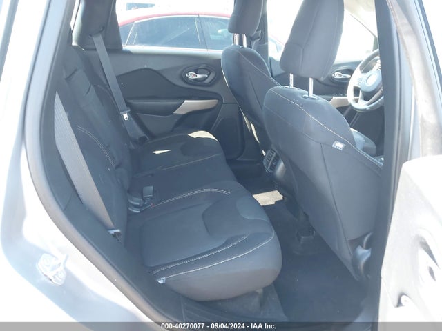 1C4PJMCS7HW658942 Jeep Cherokee Latitude 4x4