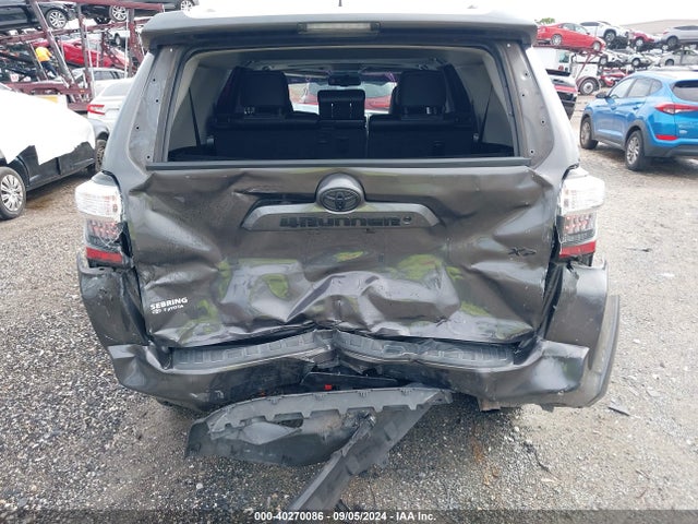 Toyota 4runner Sr5 Premium 2018 JTEBU5JR4J5511203 Image 16