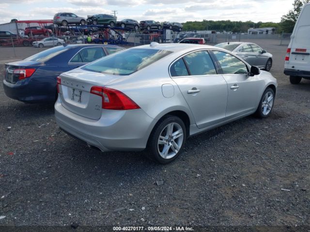 YV1612TK5F1357428 Volvo S60 T5 Premier