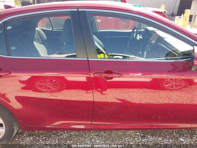 Toyota CAMRY LE 2022 4T1C11AK2NU689003 Image 13