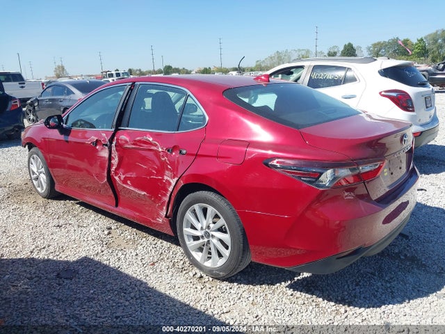 Toyota CAMRY LE 2022 4T1C11AK2NU689003 Image 3