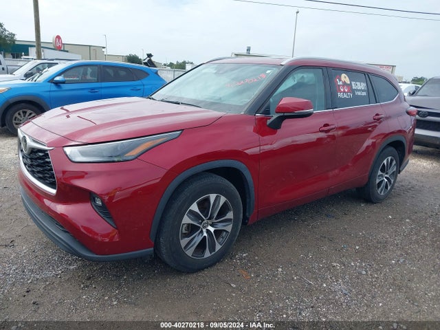 Toyota Highlander Xle 2022 5TDHZRAH4NS554194 Image 2