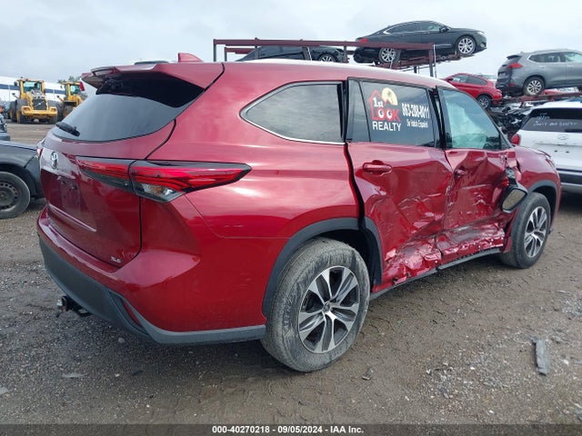 Toyota Highlander Xle 2022 5TDHZRAH4NS554194 Image 4