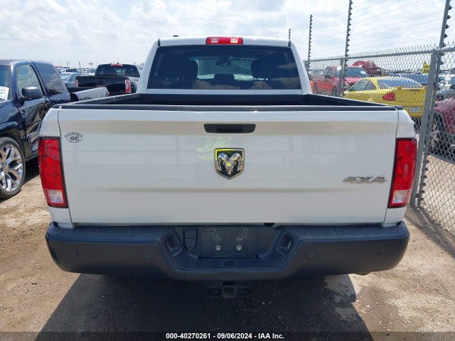 1C6RR7ST6KS599725 RAM 1500 Classic Tradesman  4x4 6'4 Box