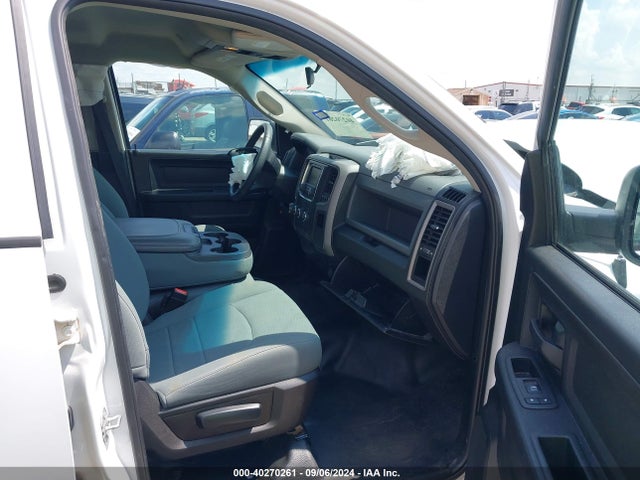 1C6RR7ST6KS599725 RAM 1500 Classic Tradesman  4x4 6'4 Box