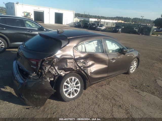 JM1BM1M71F1225752 Mazda Mazda3 I Grand Touring