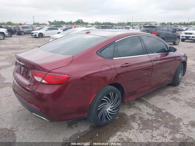 Chrysler 200 S 2015 1C3CCCDG8FN543724 Image 4