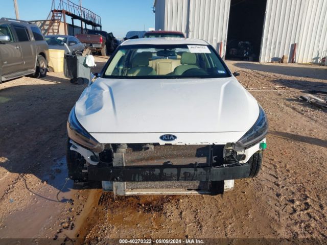 KNALB4J15J5119914 KIA Cadenza Premium