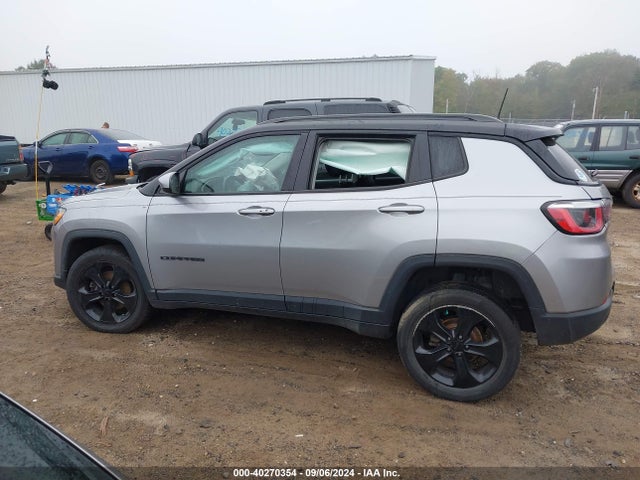 3C4NJDBB9KT683072 Jeep Compass Altitude 4x4