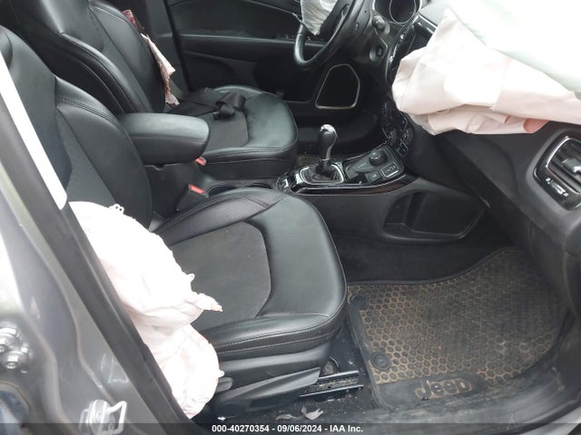 3C4NJDBB9KT683072 Jeep Compass Altitude 4x4