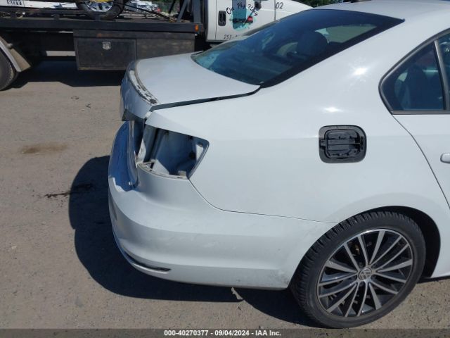3VWD17AJ2GM405795 Volkswagen Jetta 1.8t Sport