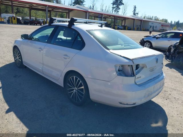 3VWD17AJ2GM405795 Volkswagen Jetta 1.8t Sport