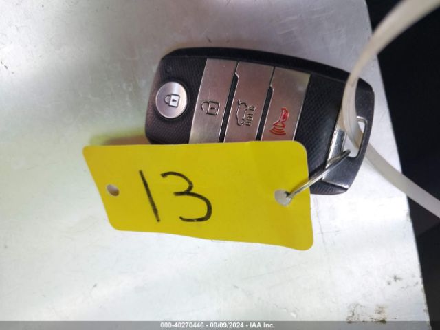 5XYPH4A53HG235653 KIA Sorento 3.3l Ex