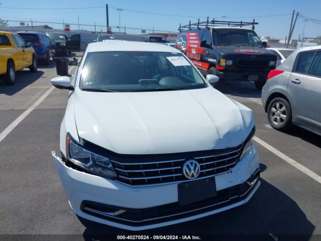 1VWAT7A32HC021601 Volkswagen Passat 1.8t S