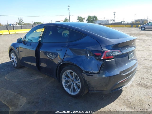 2021 TESLA MODEL Y 5YJYGDEE4MF159329 Photo 2