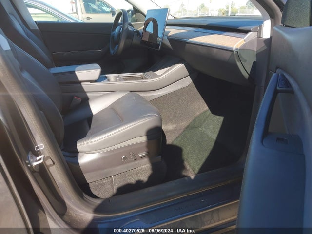 2021 TESLA MODEL Y 5YJYGDEE4MF159329 Photo 4