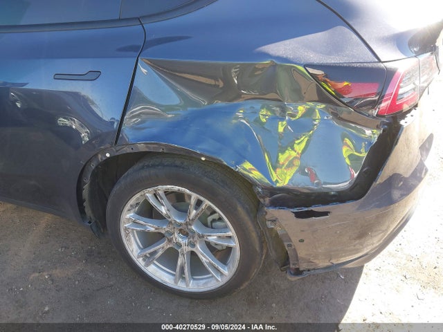 2021 TESLA MODEL Y 5YJYGDEE4MF159329 Photo 5