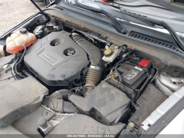 5LMCJ2C93GUJ00749 Lincoln MKC SELECT