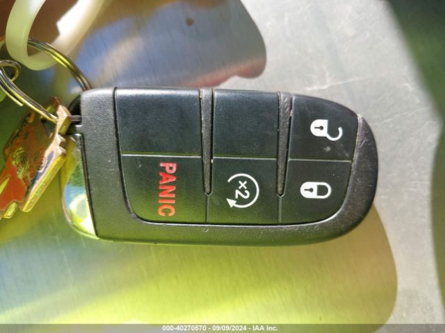 ZACCJADT3FPB45024 Jeep Renegade Limited