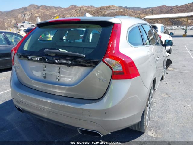 YV140MEK6F1262119 Volvo V60 T5 Premier