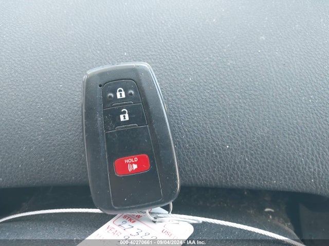 Toyota Prius Two Eco 2018 JTDKARFU1J3549288 Image 11