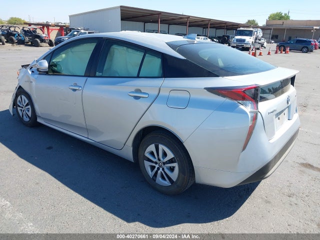 Toyota Prius Two Eco 2018 JTDKARFU1J3549288 Image 3