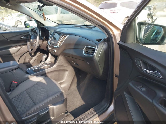 Продажа на аукционе авто 2019 Chevrolet Equinox Lt, vin: 2GNAXKEV8K6230399, номер лота: 40270741