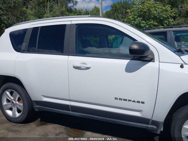 1C4NJCBA3GD743720 Jeep Compass Sport
