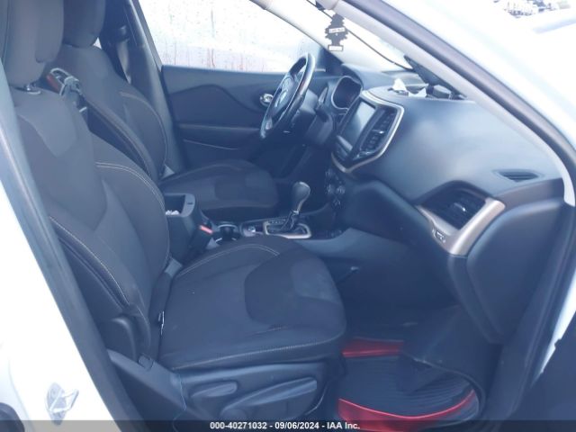 1C4PJLCS7FW722212 Jeep Cherokee Latitude Altitude