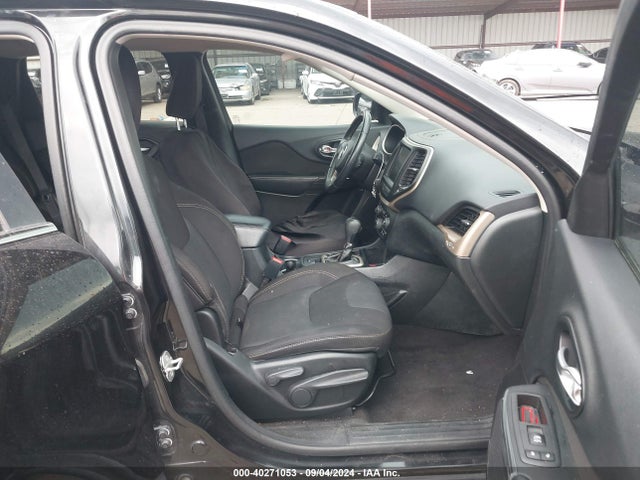 Jeep Cherokee Latitude 2016 1C4PJLCS2GW177862 Image 5