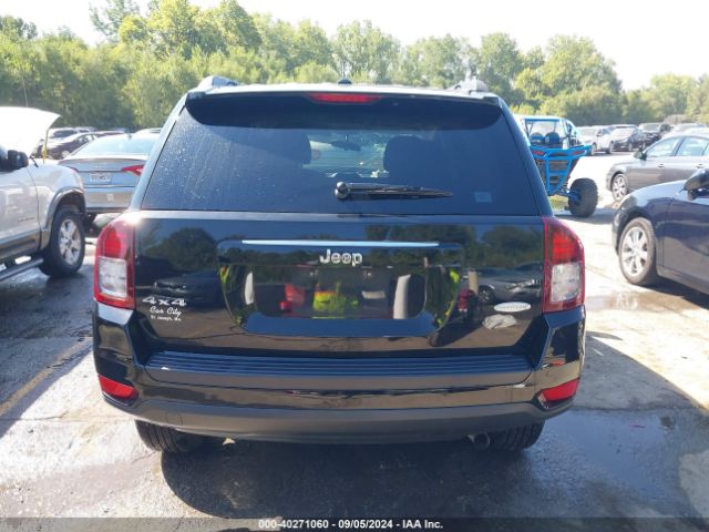 1C4NJDEB5ED718471 Jeep Compass Latitude