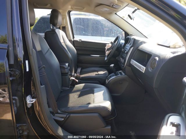 1C4NJDEB5ED718471 Jeep Compass Latitude